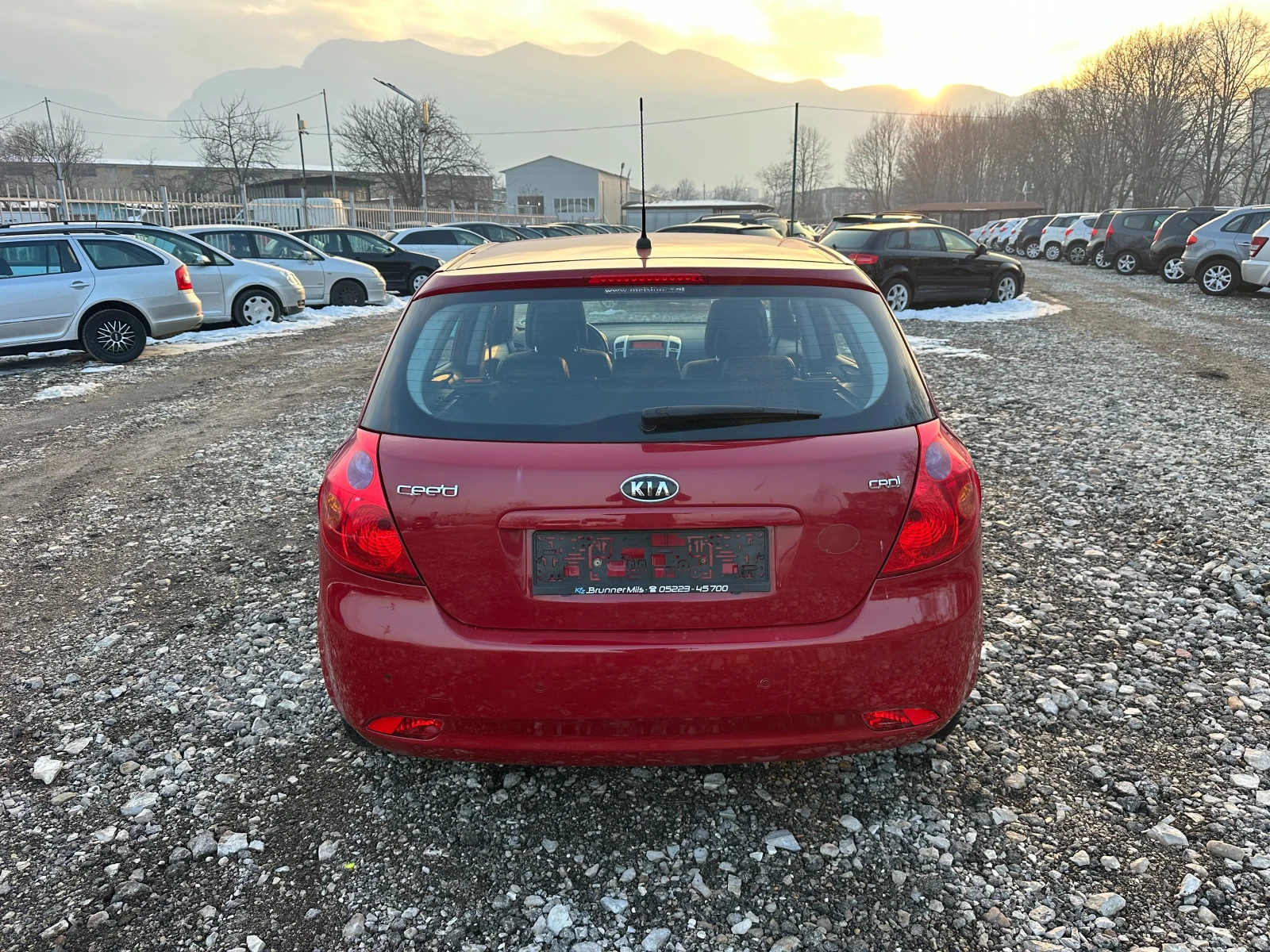 Kia Ceed 1.6CRDI 116kc - изображение 4