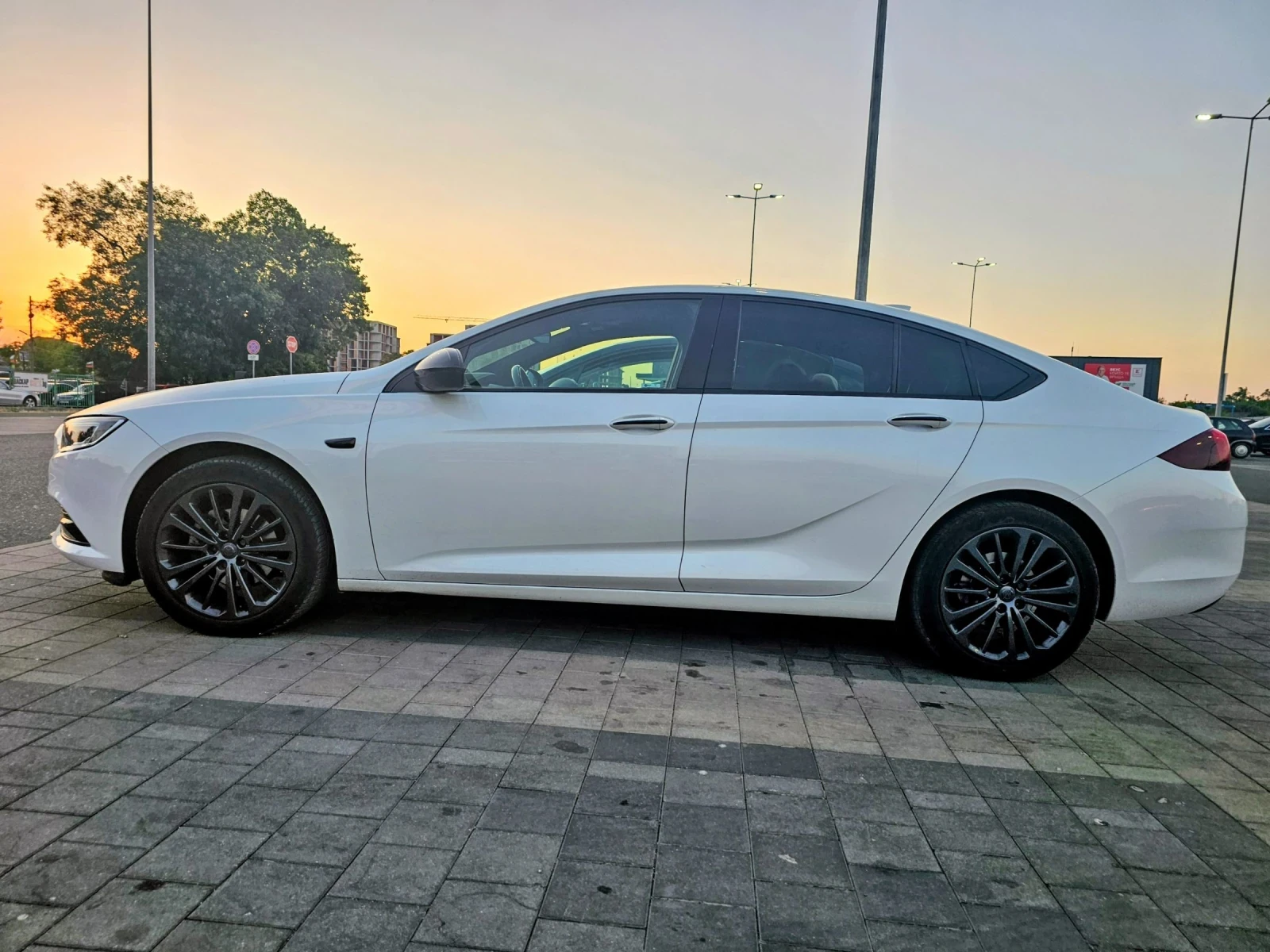Opel Insignia GS innovation Пълна История - изображение 10