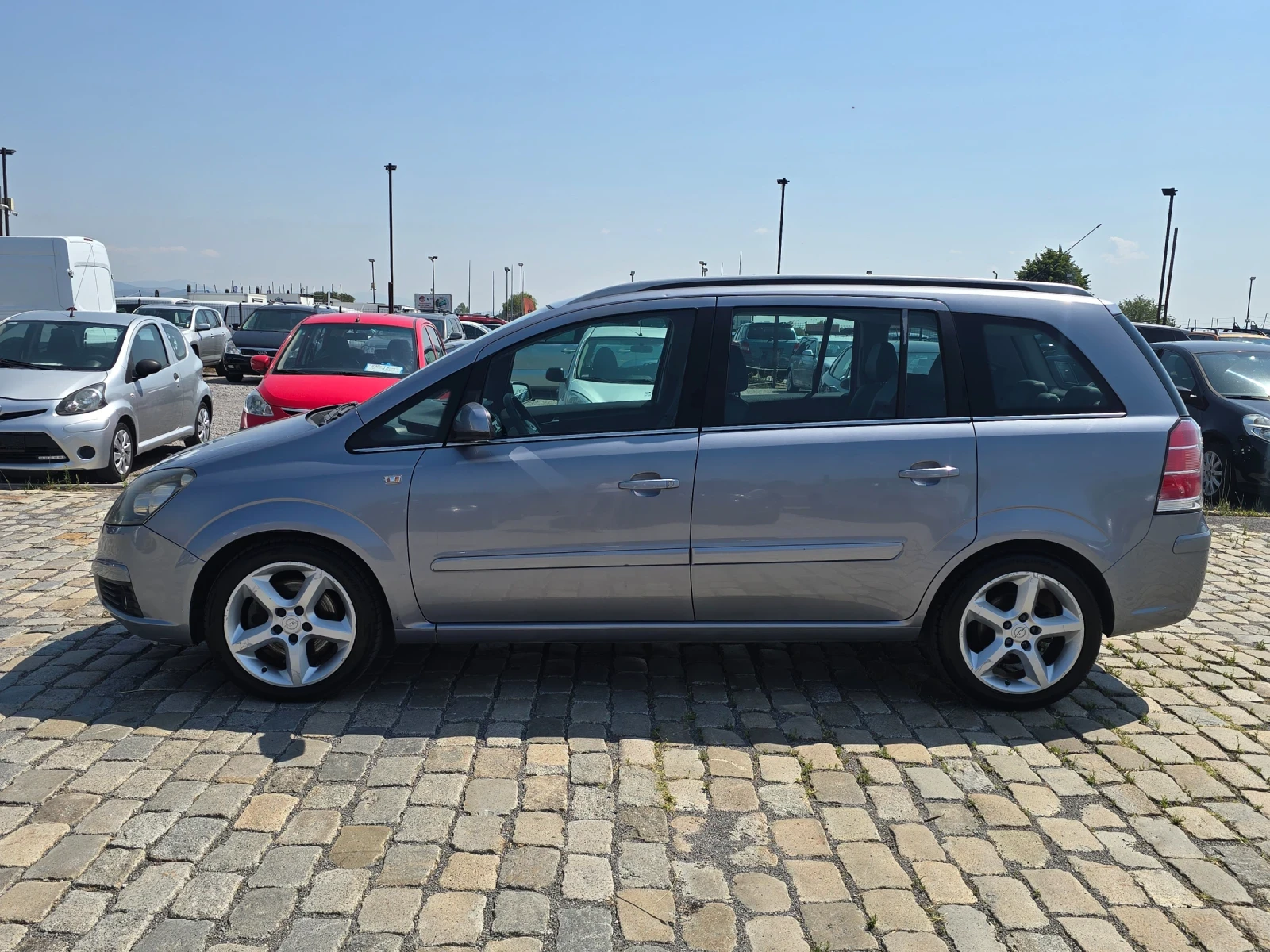 Opel Zafira 1.9D 120кс 7 места АВТОМАТИК ЕВРО 4 - изображение 4