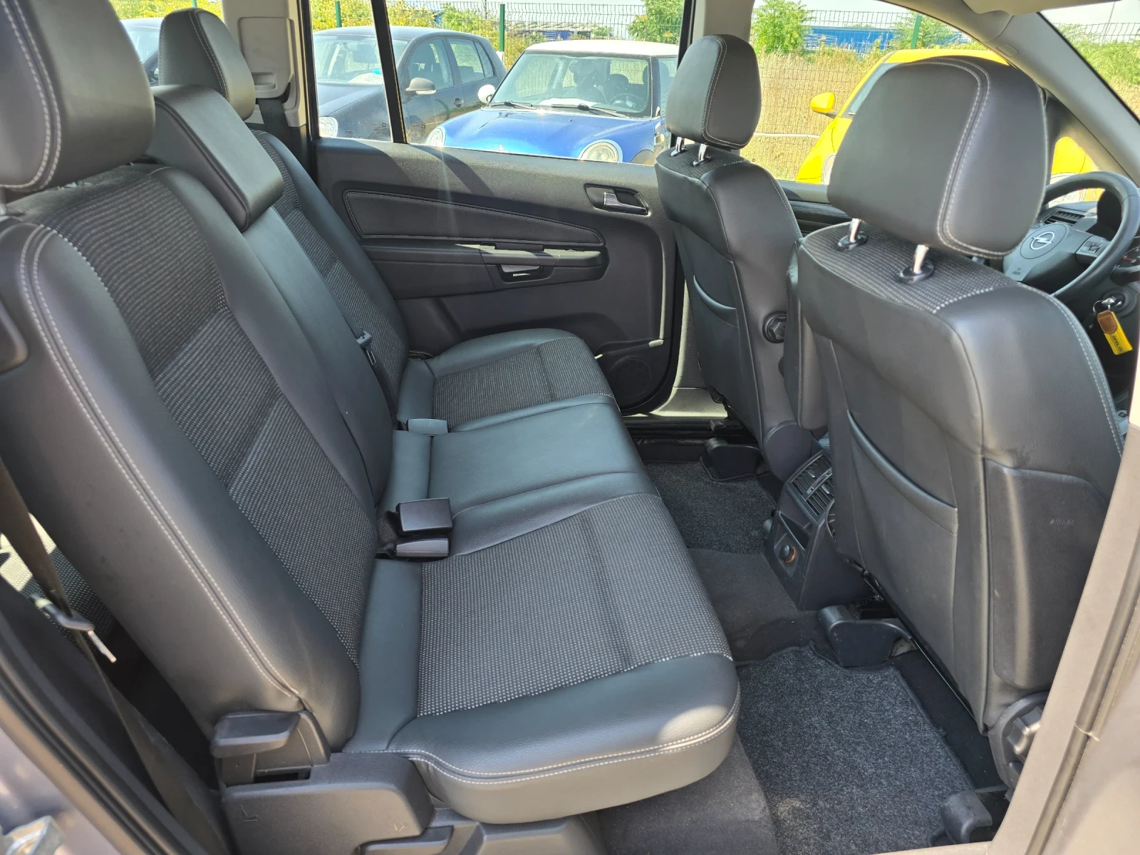 Opel Zafira 1.9D 120 7    4 | Mobile.bg   14
