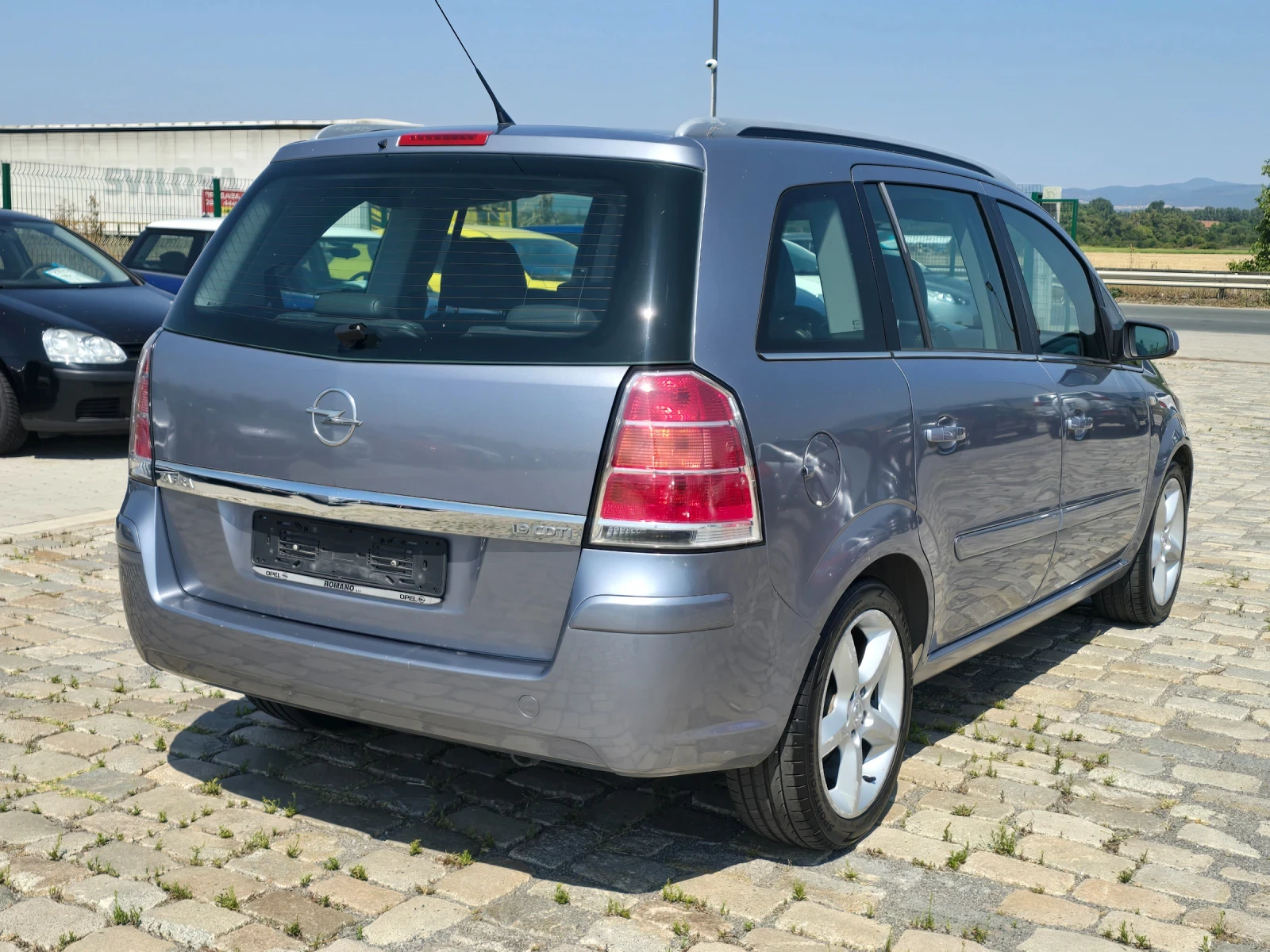 Opel Zafira 1.9D 120кс 7 места АВТОМАТИК ЕВРО 4 - изображение 6
