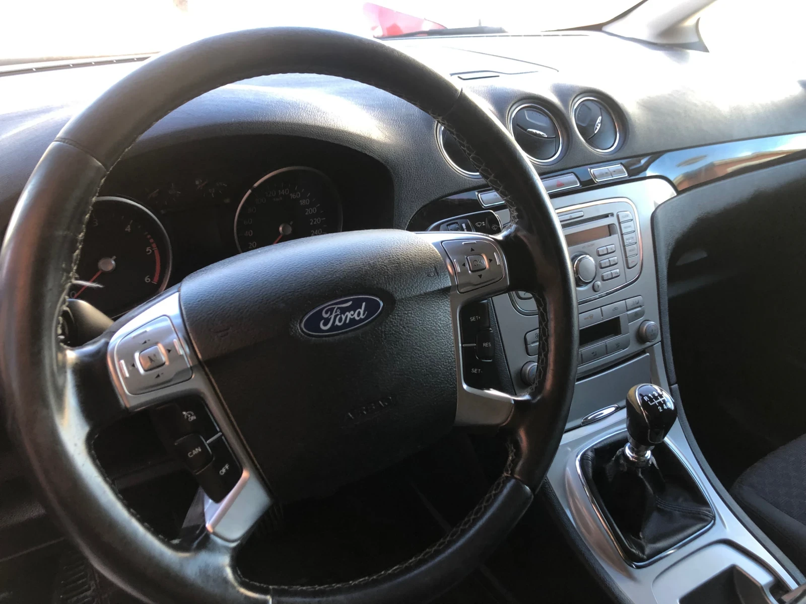 Ford Galaxy Ghia 7 места - изображение 7
