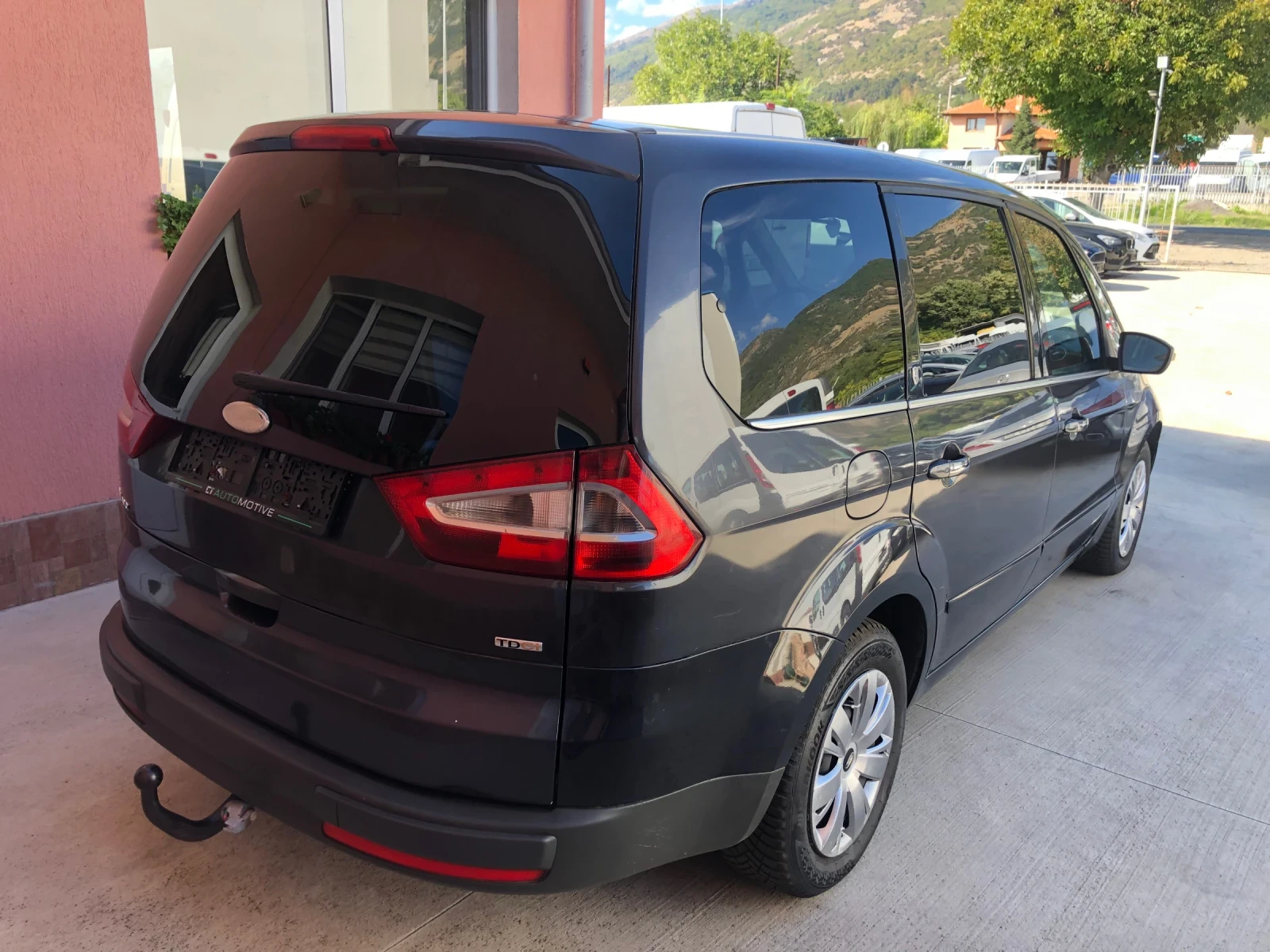 Ford Galaxy Ghia 7 места - изображение 4