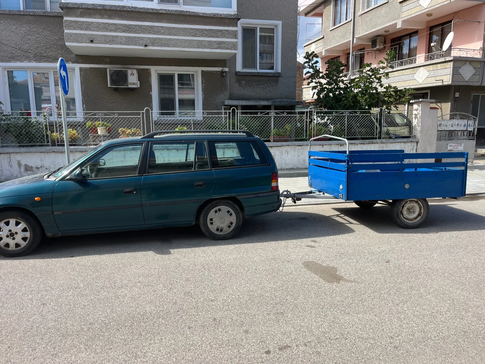 Opel Astra Комби - изображение 5