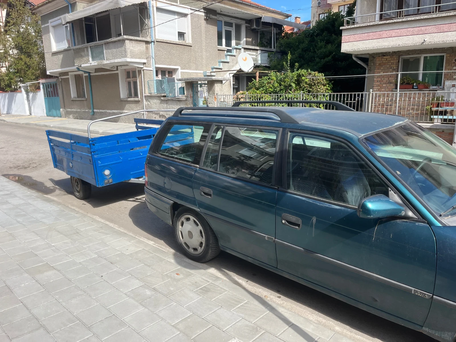 Opel Astra Комби - изображение 6