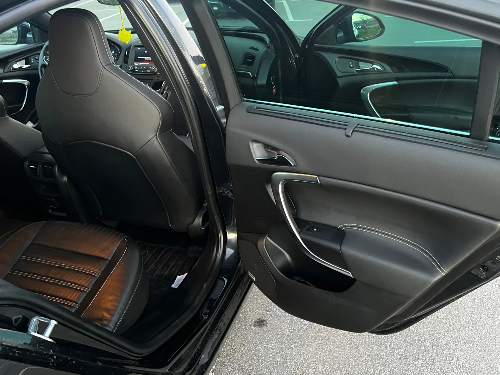 Opel Insignia 2.0 4x4 - изображение 10