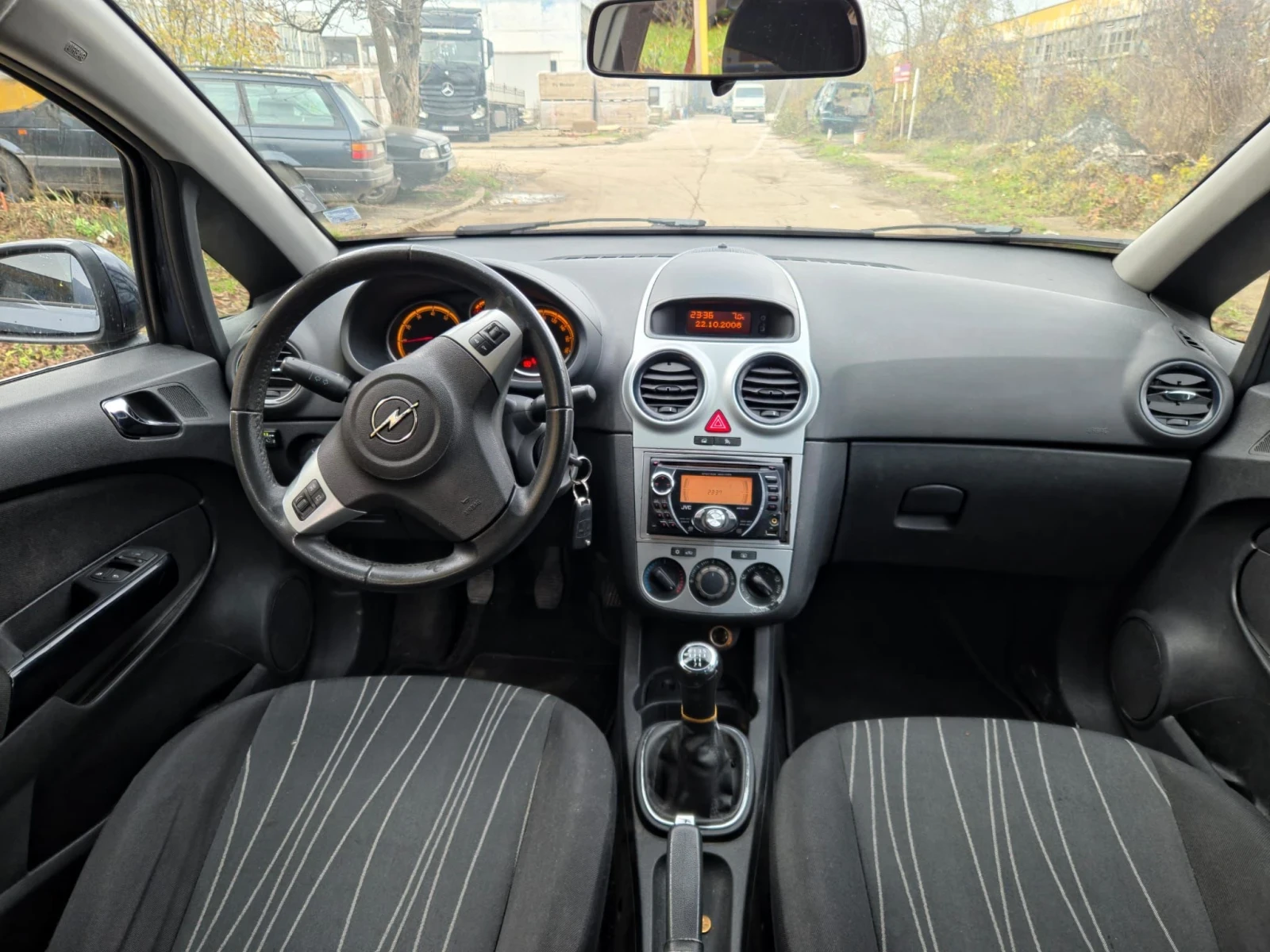 Opel Corsa  - изображение 6