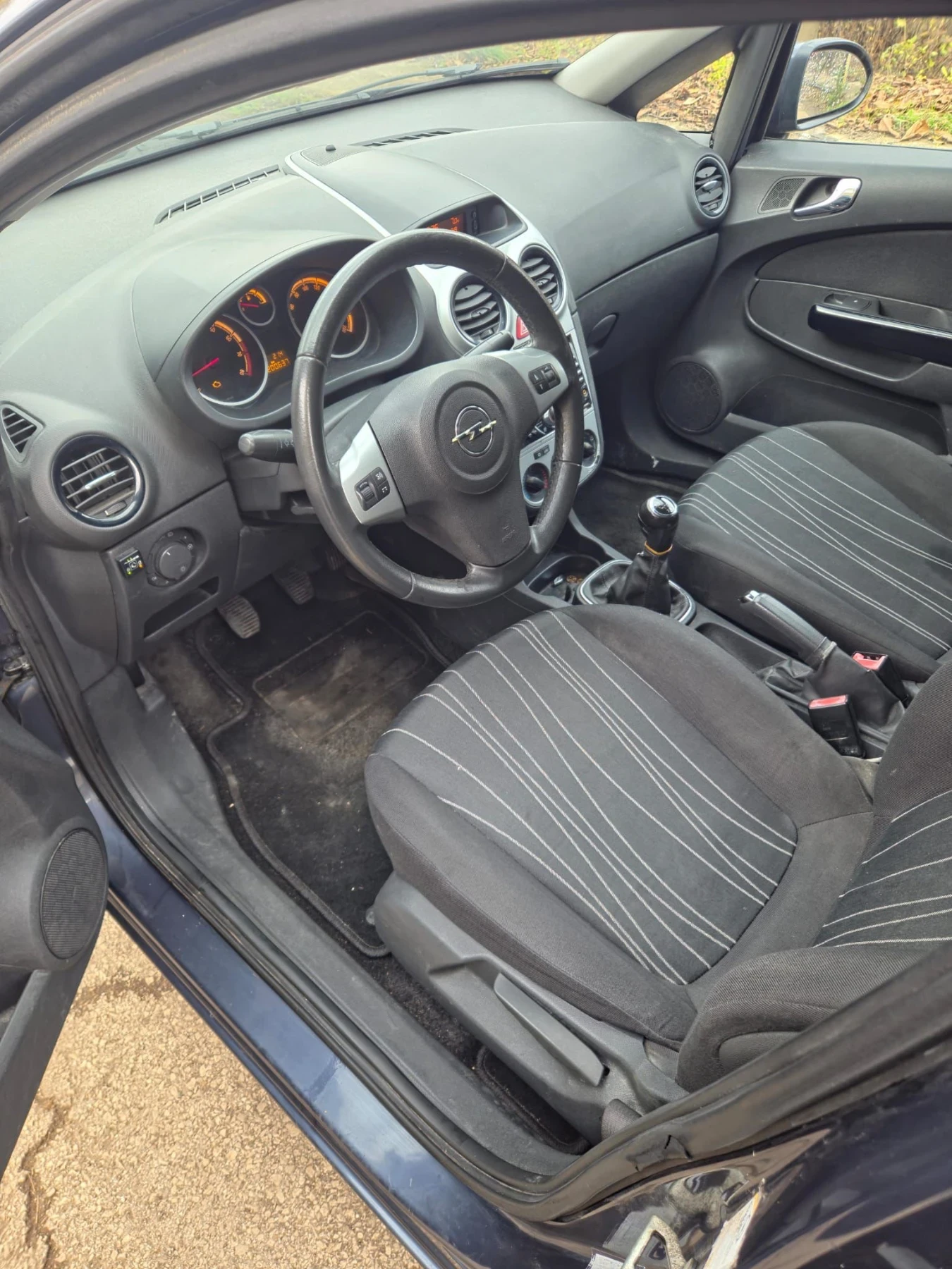 Opel Corsa  - изображение 7