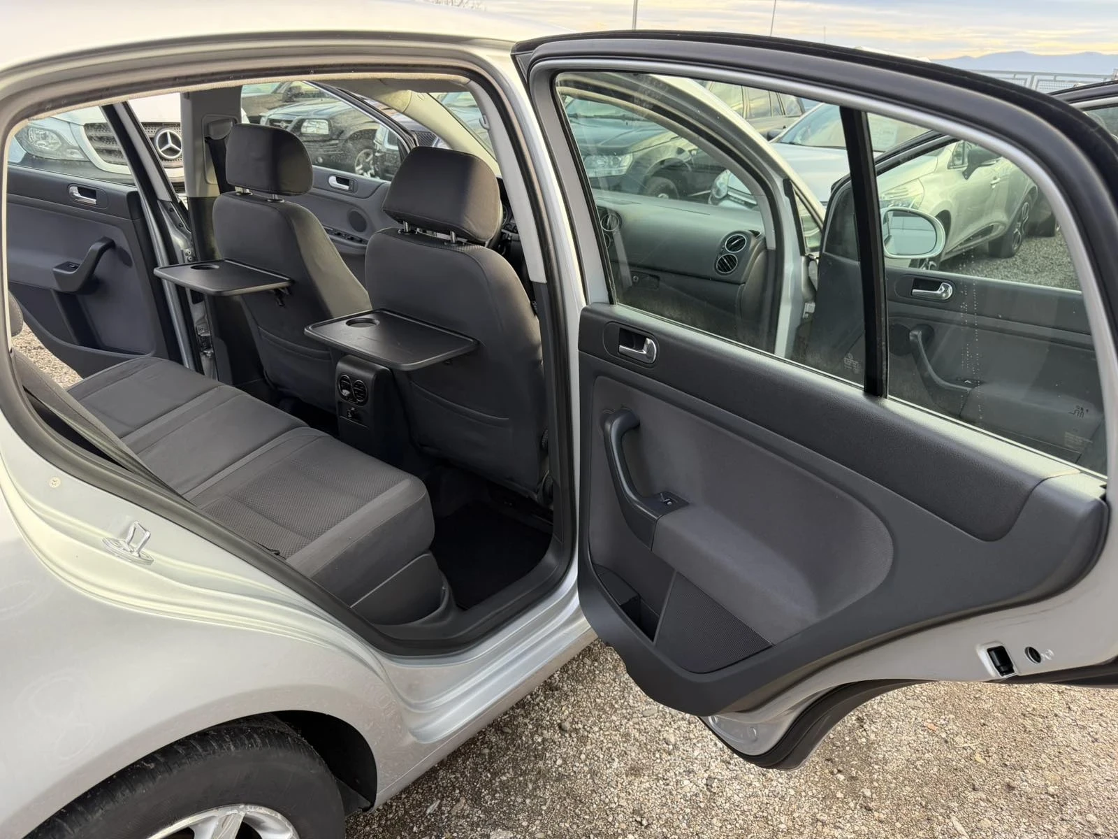 VW Golf Plus 2.0    140 ���� | Mobile.bg � ����������� 14