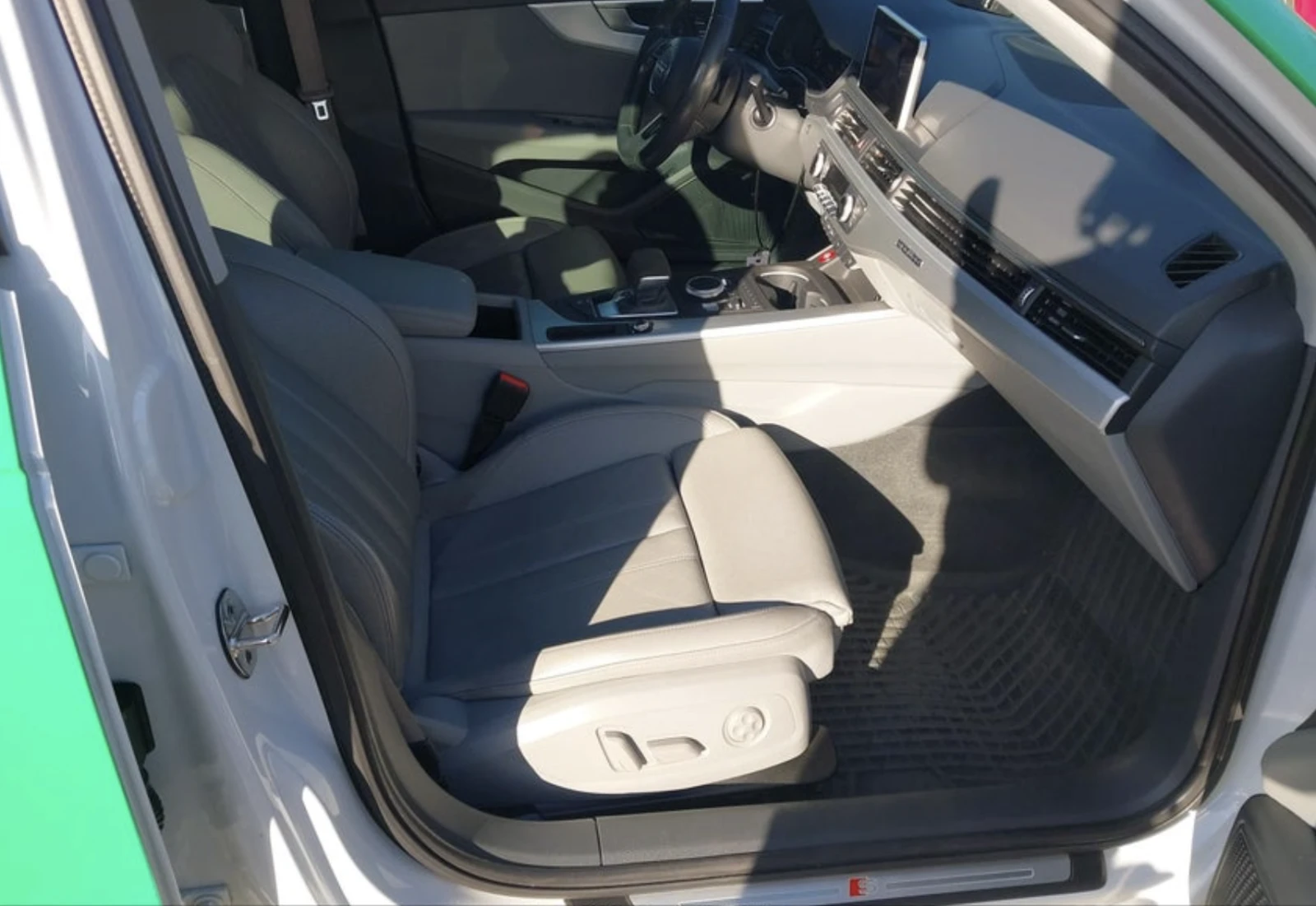 Audi A4 PREMIUM PLUS S-LINE, снимка 5 - Автомобили и джипове - 53812252