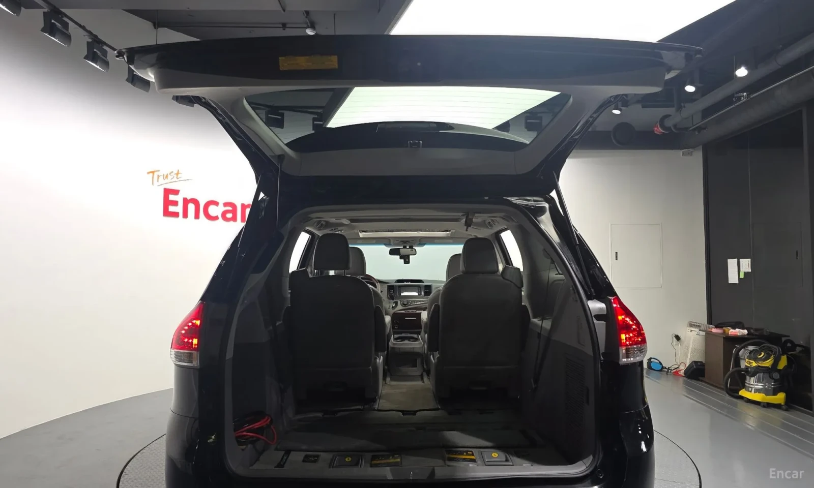 Toyota Sienna 3.5 AWD | Mobile.bg � ����������� 16