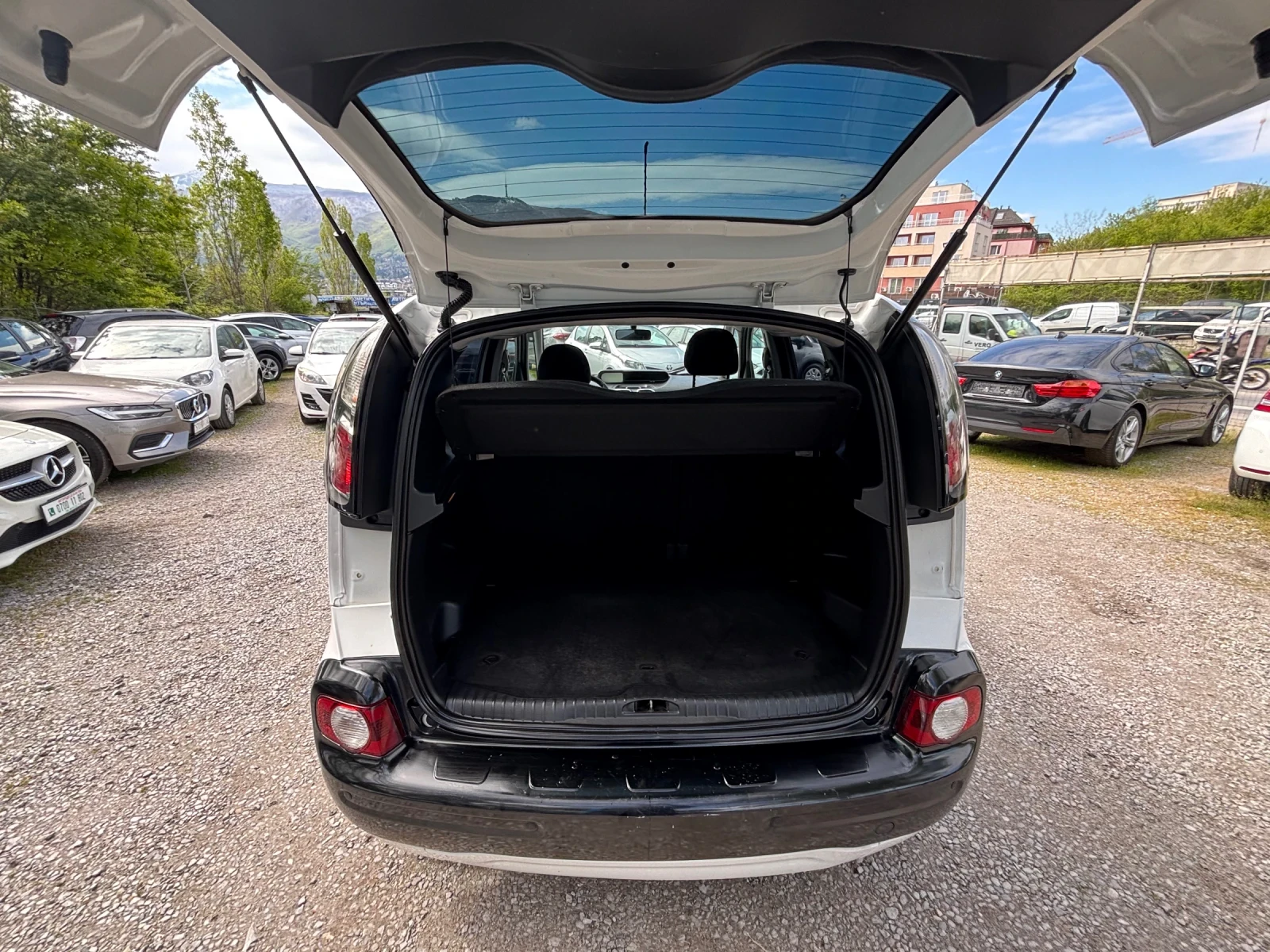Citroen C3 Picasso 1.6HDI, снимка 5 - Автомобили и джипове - 54390137