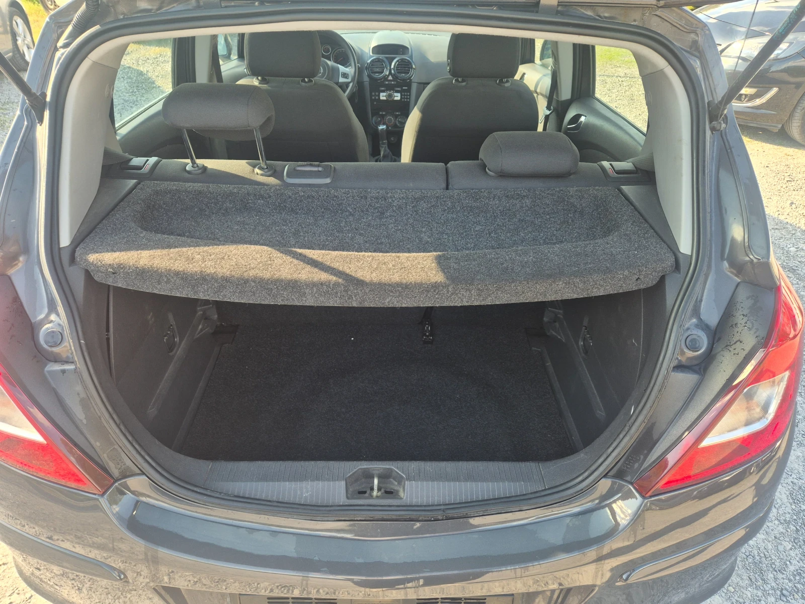 Opel Corsa 1.3 cdti, снимка 9 - Автомобили и джипове - 54429000