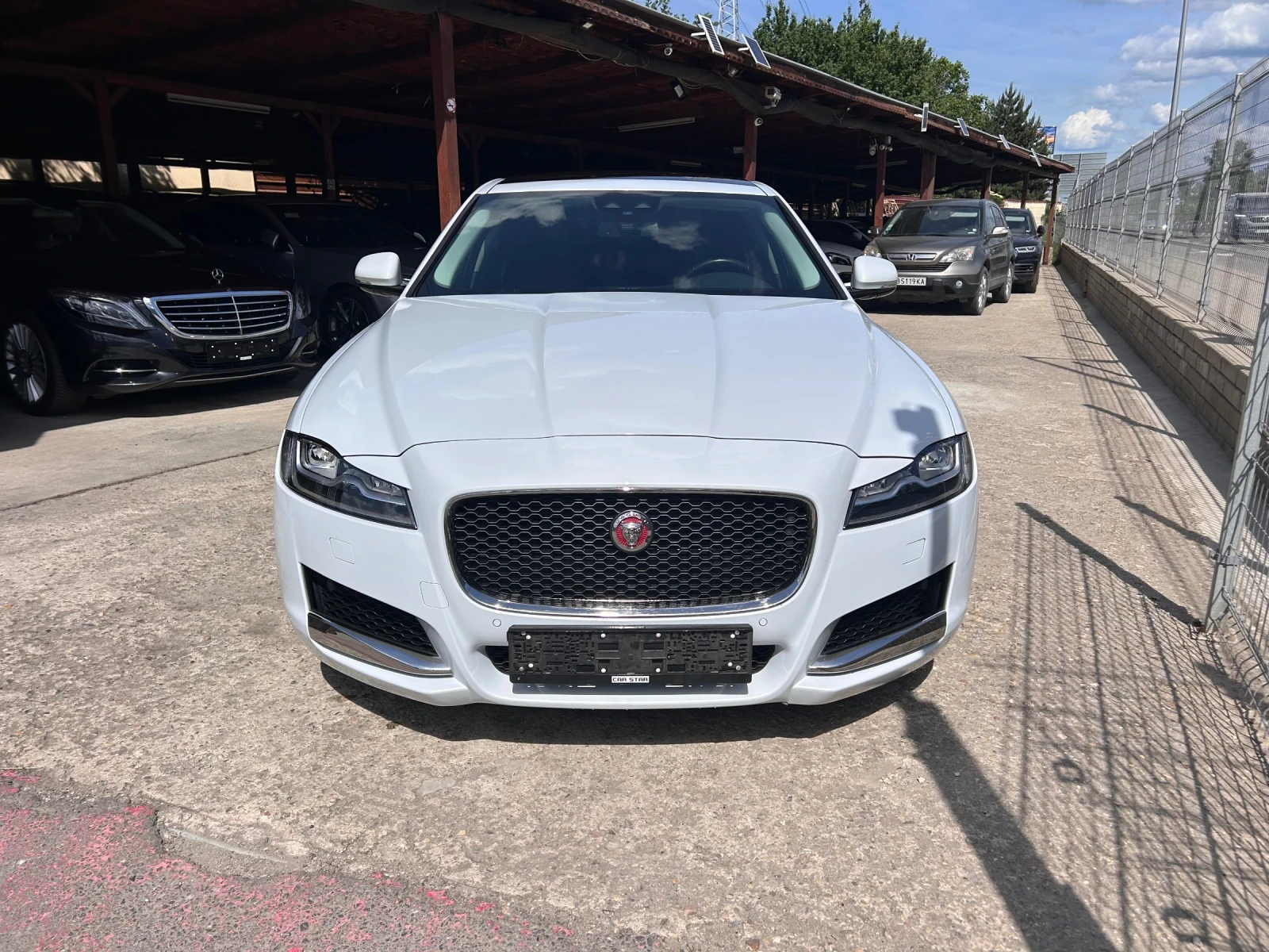 Jaguar XE 3.0d V6 Prestige 300к.с, снимка 6 - Автомобили и джипове - 54671809