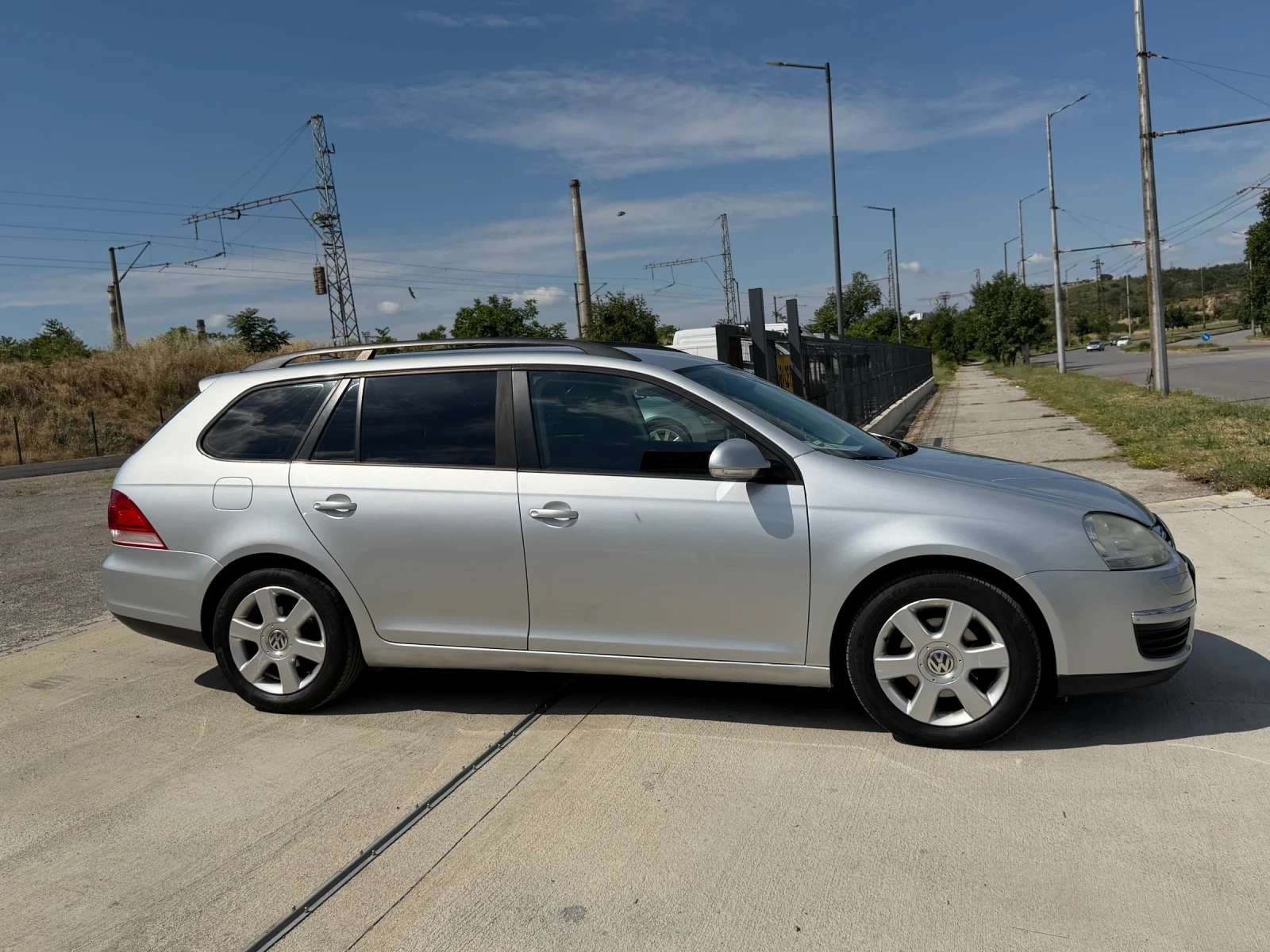 VW Golf 5 1.9TDI 105 ps Готов За Път, снимка 5 - Автомобили и джипове - 54939780