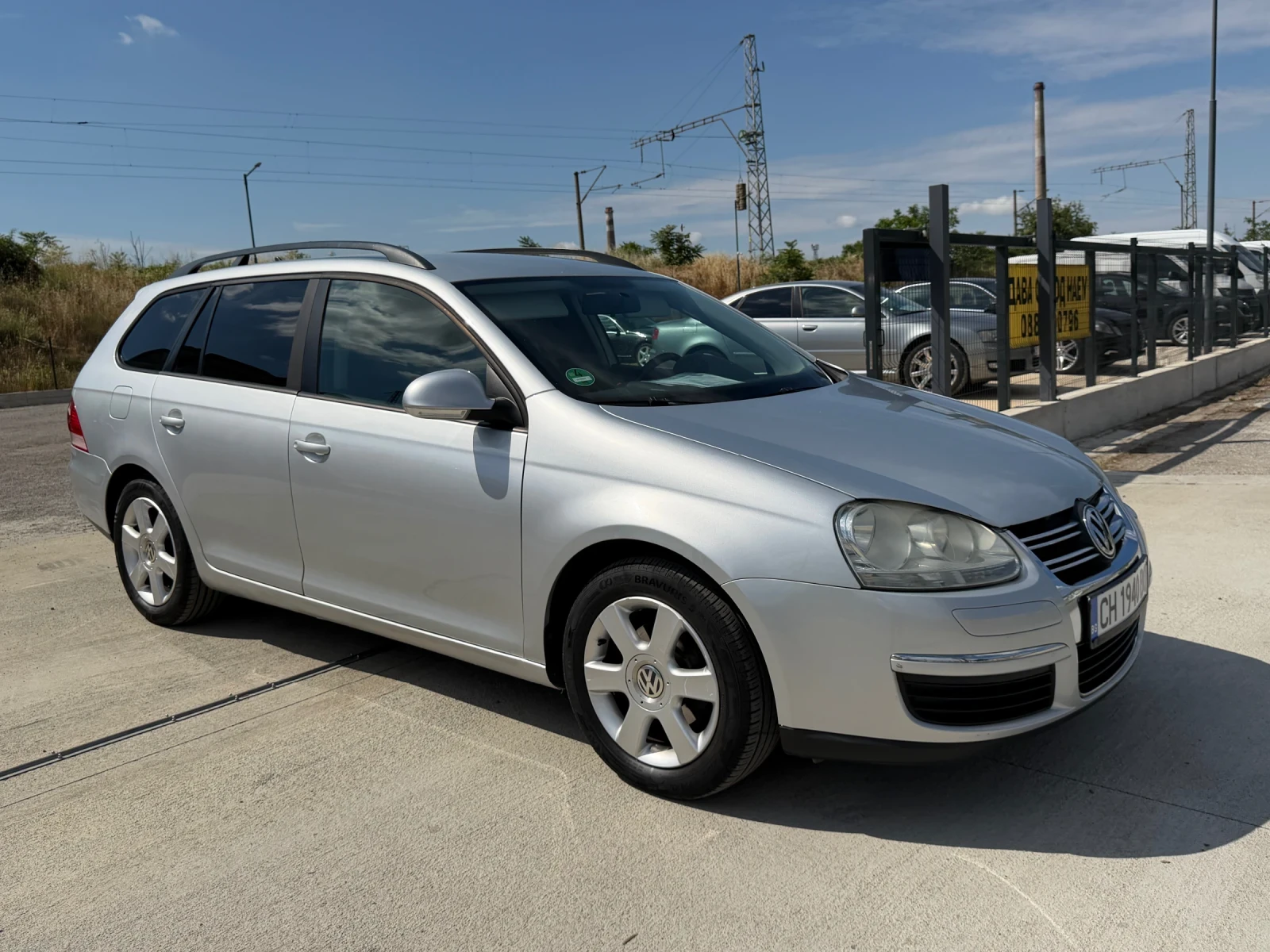 VW Golf 5 1.9TDI 105 ps Готов За Път, снимка 4 - Автомобили и джипове - 54939780
