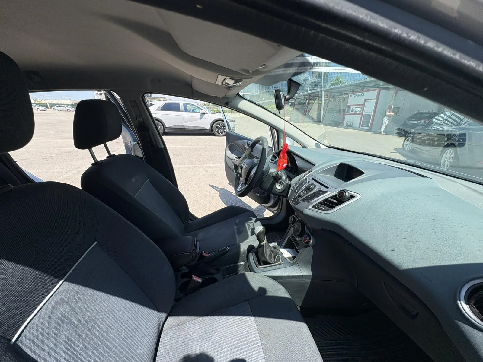 Ford Fiesta 1.25, снимка 5 - Автомобили и джипове - 54979669