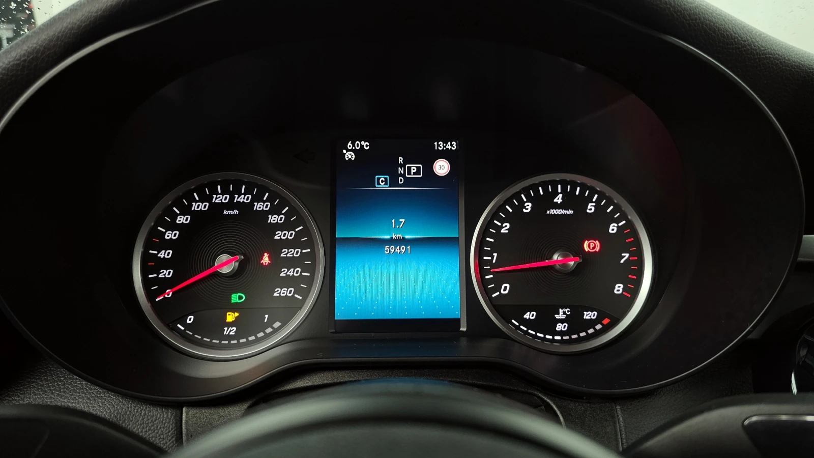 Mercedes-Benz C 200 ПАНОРАМА| КАМЕРА| ПОДГРЕВ, снимка 8 - Автомобили и джипове - 55013734