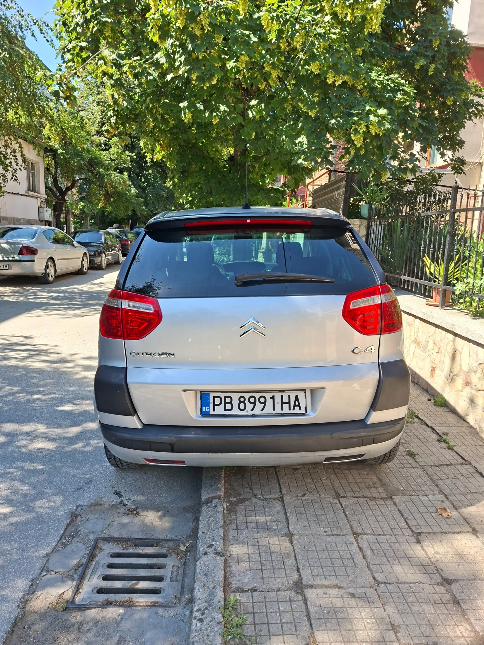 Citroen C4 Picasso 1.6 HDI, снимка 2 - Автомобили и джипове - 55160377