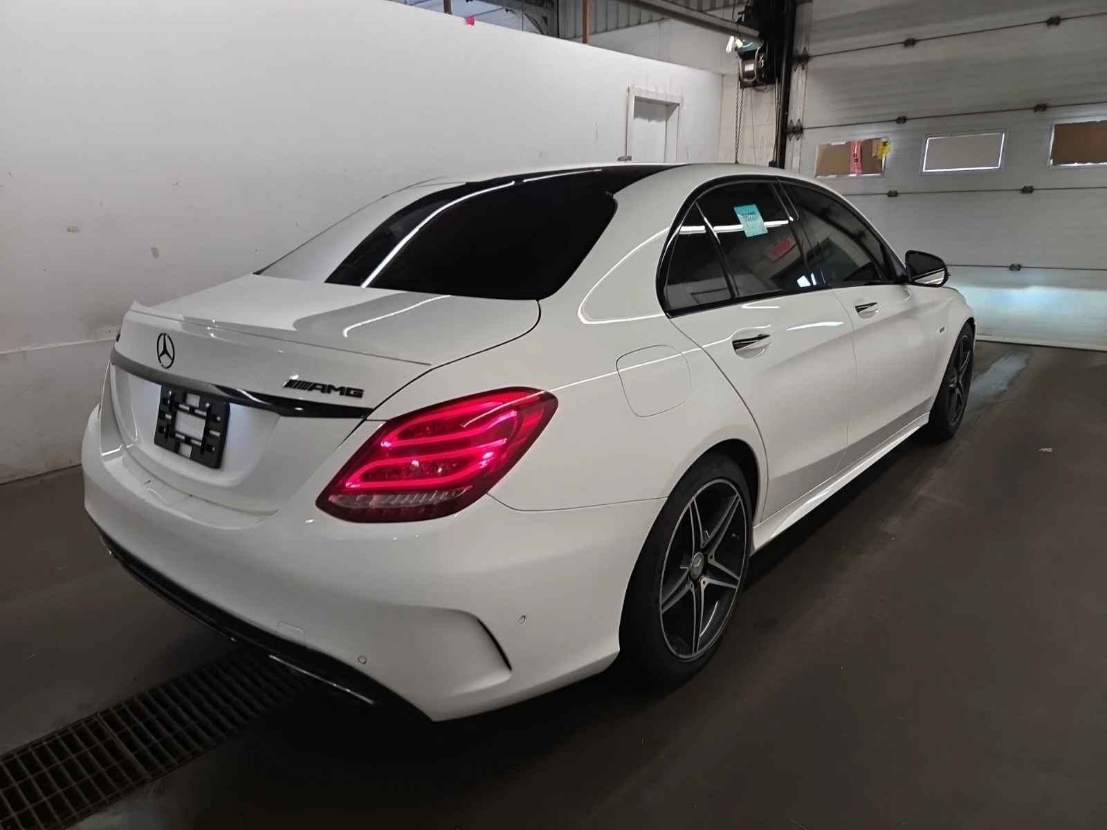 Mercedes-Benz C 450 AMG RED INTERIOR * * CARFAX * * ���� ������ * *  | Mobile.bg � ����������� 3