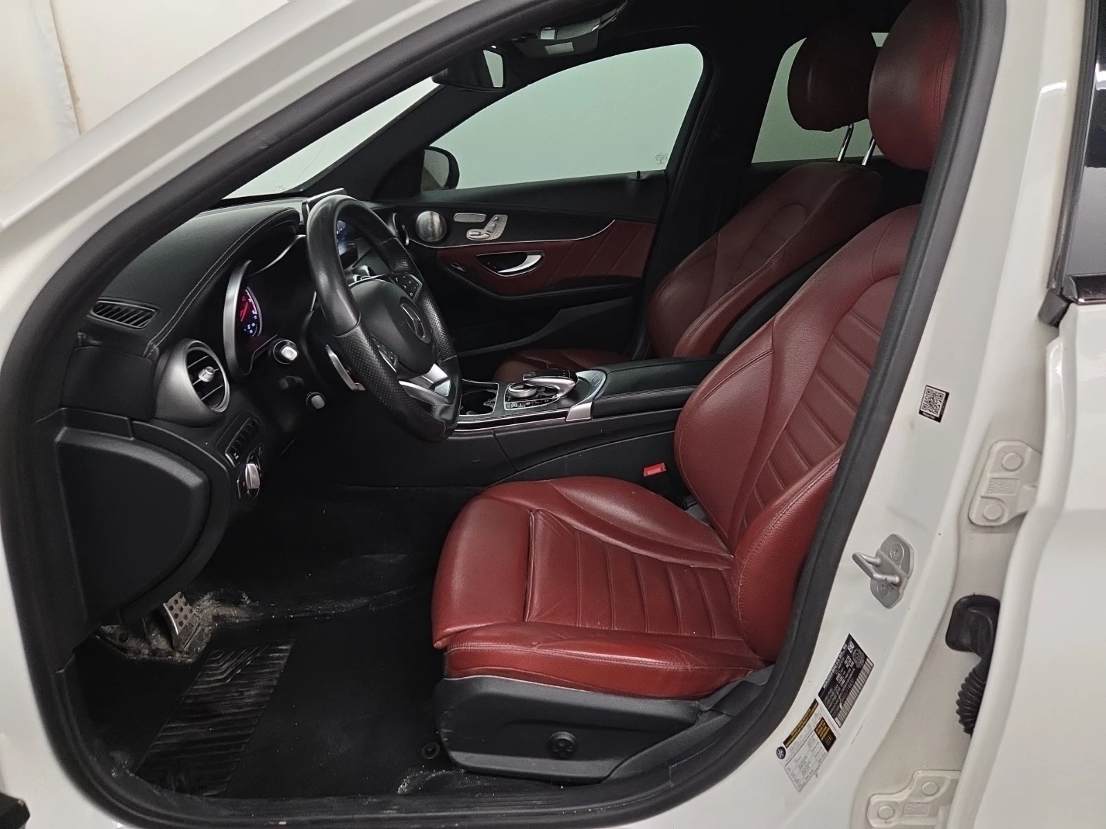 Mercedes-Benz C 450 AMG RED INTERIOR * * CARFAX * * ���� ������ * *  | Mobile.bg � ����������� 5
