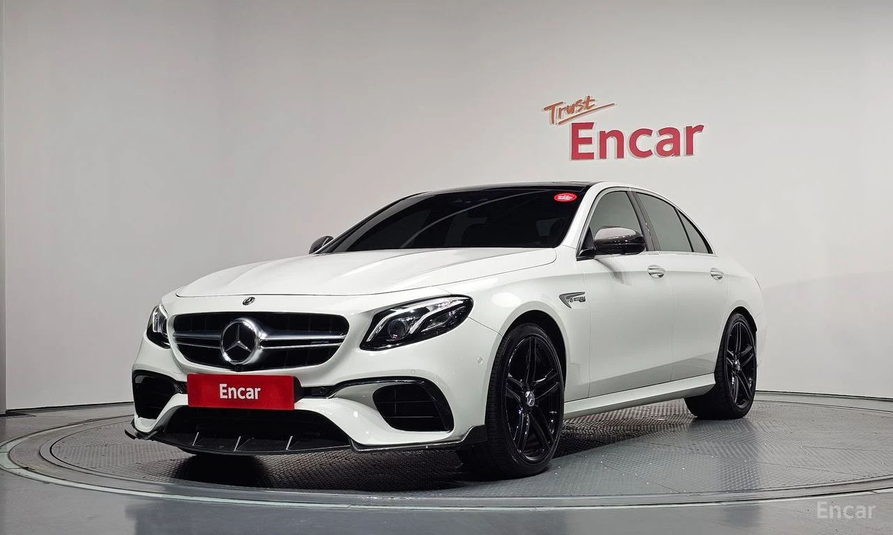 Mercedes-Benz E 63 AMG 4MATIC* 3D* BURMESTER* ОБДУХВАНЕ* ХЕДЪП* ДИСТРОНИК