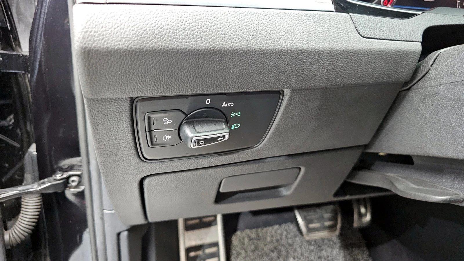 VW Arteon 2.0 TDI* ЛЮК* МАСАЖ* KEYLESS* ЕЛ. БАГАЖНИК* КРАЙНА, снимка 17 - Автомобили и джипове - 55318886
