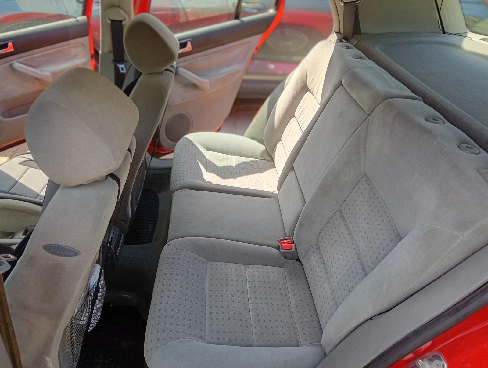VW Golf 1.9 TDI/90 Клима* * , снимка 9 - Автомобили и джипове - 55596208