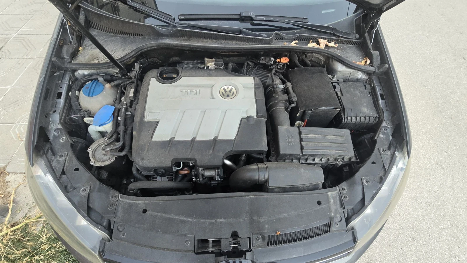 VW Golf 2.0tdi Обслужена , снимка 5 - Автомобили и джипове - 55618596