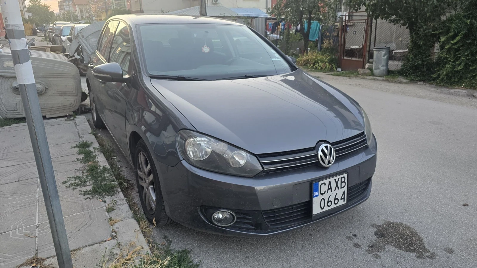VW Golf 2.0tdi Обслужена , снимка 2 - Автомобили и джипове - 55618596