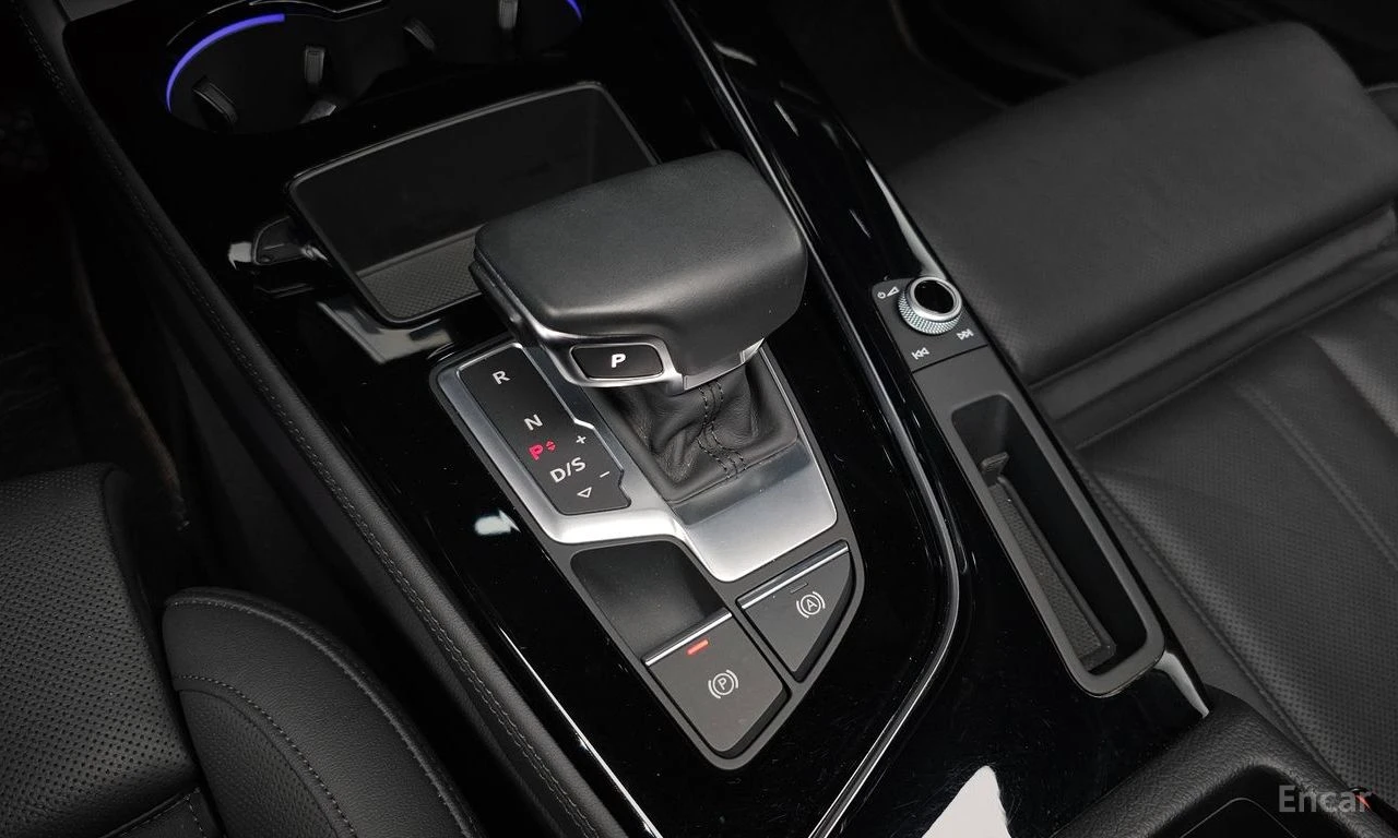 Audi A4 45 TFSI Quattro* S-Line* DISTRONIC* ХЕДЪП* ОБДУХ* , снимка 13 - Автомобили и джипове - 55655883