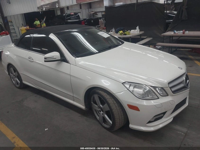 Mercedes-Benz E 500 5.5L V-8 DOHC, VVT, 382HP* КЛИП НА МОТОРА