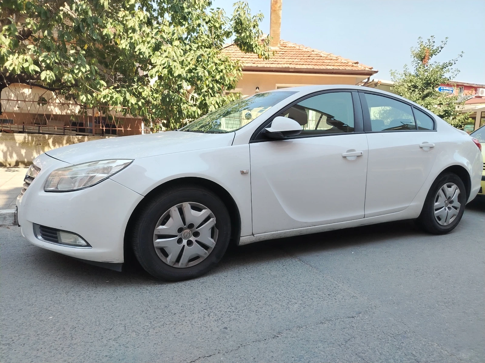 Opel Insignia, снимка 3 - Автомобили и джипове - 55902779