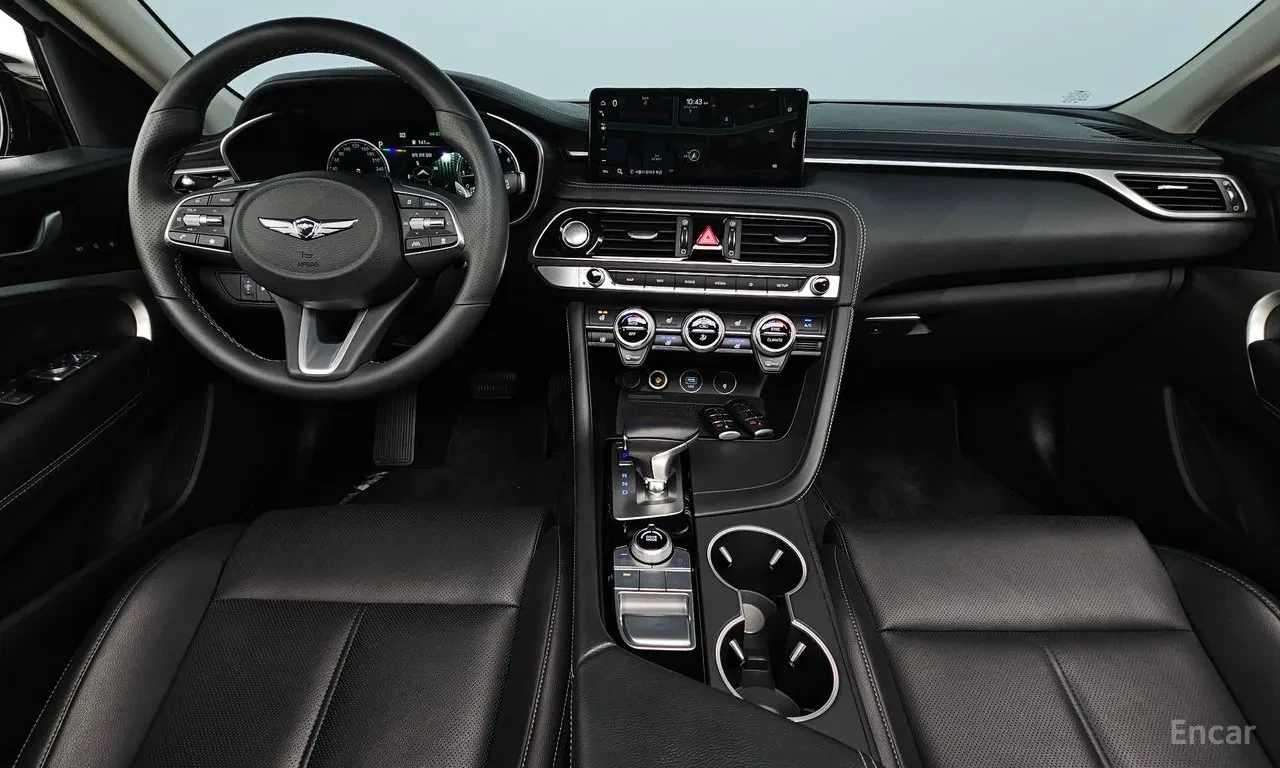 Genesis G70 2.0T 4WD SHOOTING BRAKE / ОБДУХ / DISTRONIC / HUD, снимка 8 - Автомобили и джипове - 56152848