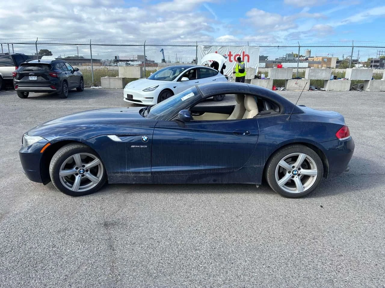 BMW Z4 2dr Roadster sDrive30i * CARFAX * ФИНАНСИРАНЕ, снимка 2 - Автомобили и джипове - 56185804