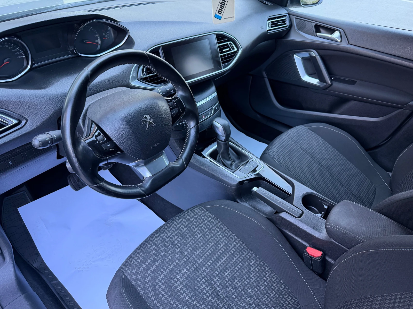 Peugeot 308 1.6HDI-115коня.AVTOMAT. , снимка 9 - Автомобили и джипове - 56330885