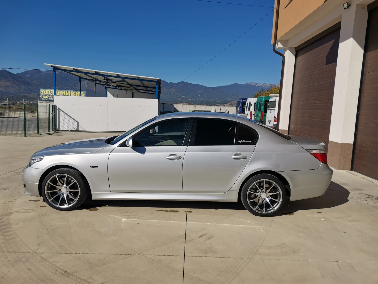 BMW 530 BMW ХI EDITION, снимка 3 - Автомобили и джипове - 56371615