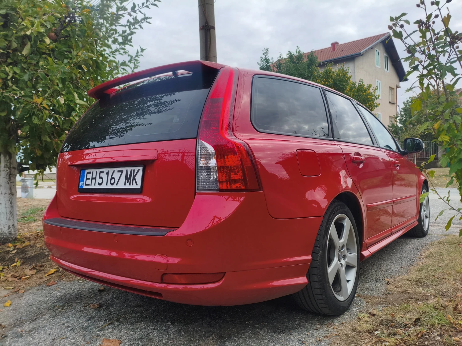 Volvo V50 D2 R-Design, снимка 3 - Автомобили и джипове - 56543814