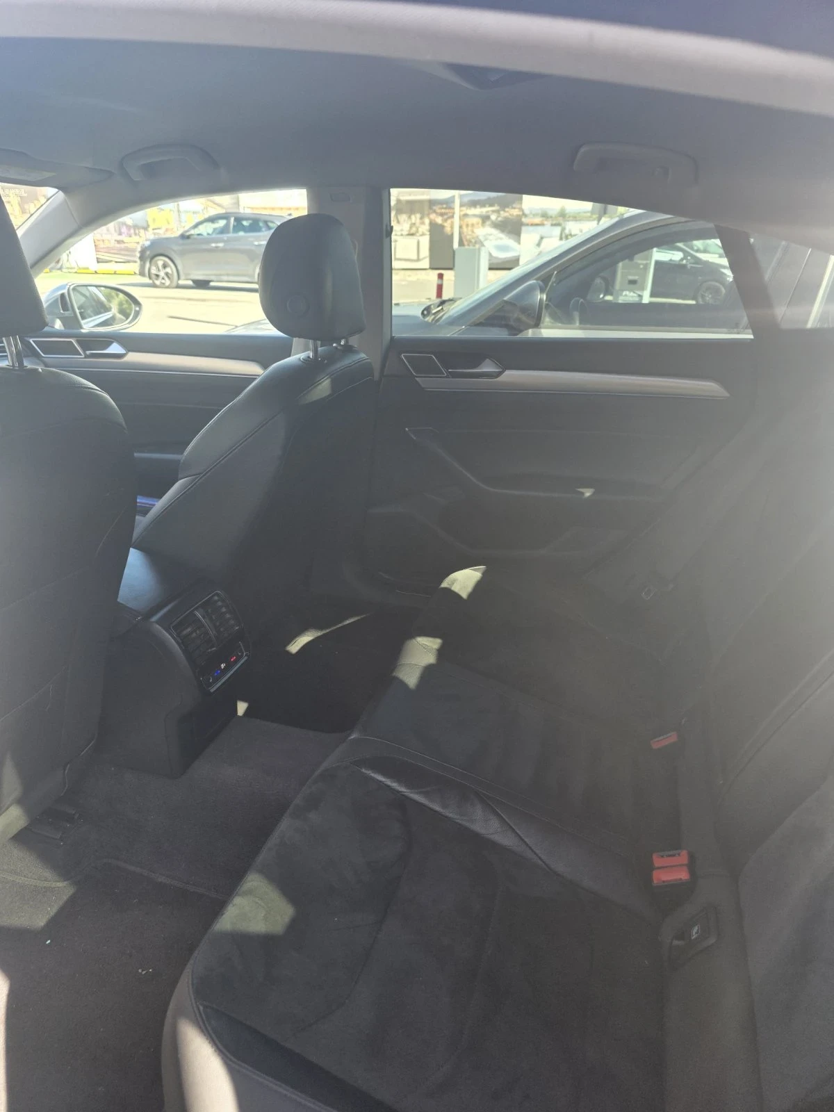 VW Arteon, снимка 14 - Автомобили и джипове - 56584300