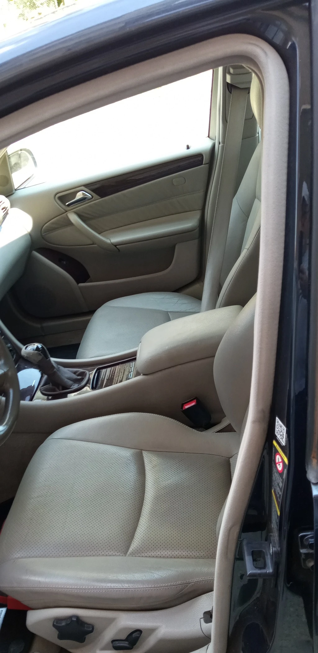 Mercedes-Benz C 200, снимка 5 - Автомобили и джипове - 56730360