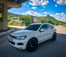 VW Touareg = FACELIFT= R-Line= 3.0tdi= СМЕНЕНИ ВЕРИГИ= , снимка 4