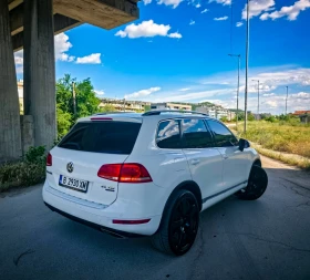 VW Touareg = FACELIFT= R-Line= 3.0tdi= СМЕНЕНИ ВЕРИГИ= , снимка 7