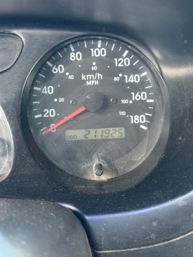 Kia Sportage - 2500 € / 4889.57 лв. - 42702683 9