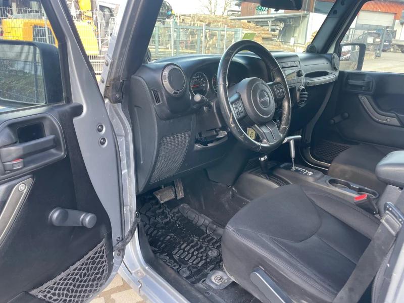 Jeep Wrangler, снимка 16 - Автомобили и джипове - 48522992