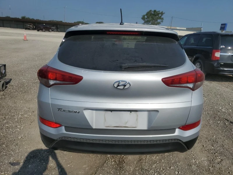 Hyundai Tucson, снимка 3 - Автомобили и джипове - 48724723