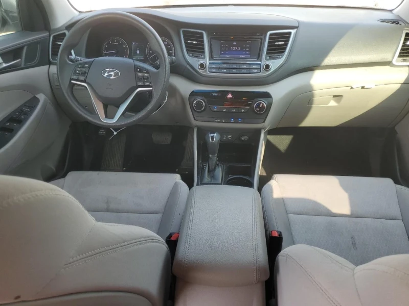 Hyundai Tucson, снимка 9 - Автомобили и джипове - 48724723