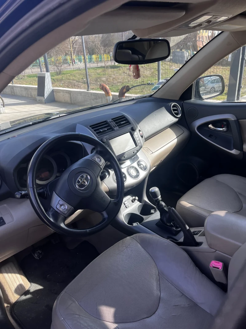 Toyota Rav4, снимка 5 - Автомобили и джипове - 49661363