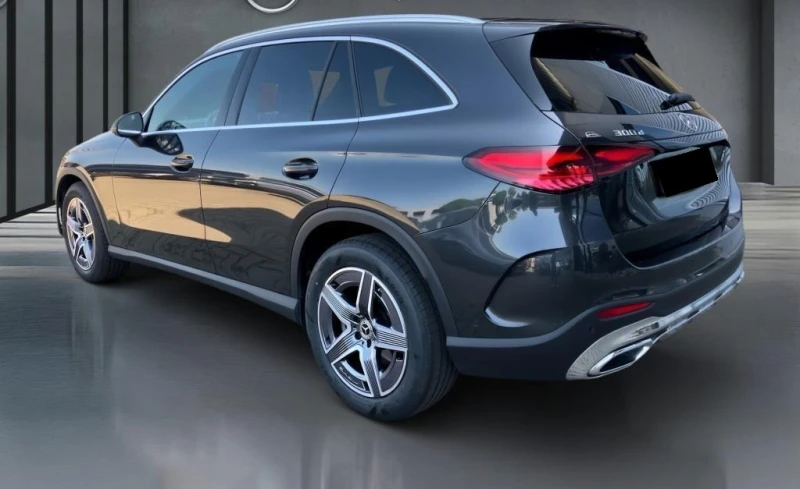 Mercedes-Benz GLC 300 d* 4M* AMG* LED* DISTR* MEMORY* CAM* KEYLESS* , снимка 4 - Автомобили и джипове - 51995240