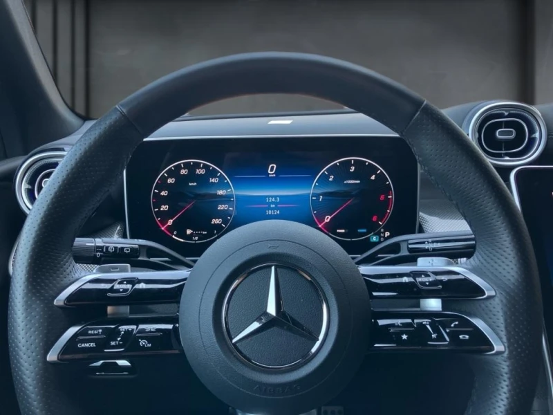 Mercedes-Benz GLC 300 d* 4M* AMG* LED* DISTR* MEMORY* CAM* KEYLESS* , снимка 7 - Автомобили и джипове - 51995240