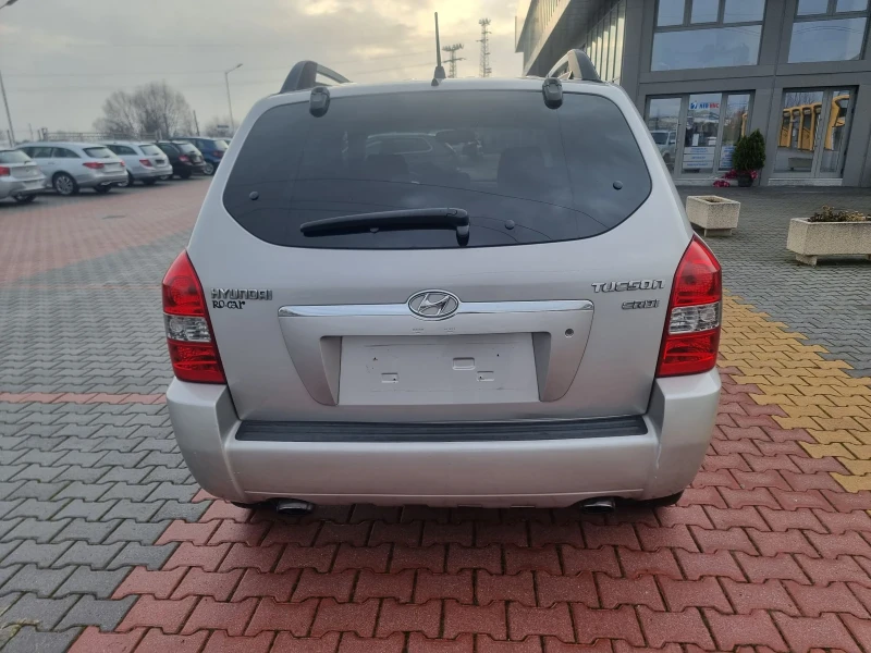 Hyundai Tucson 2.0 CRDI , снимка 4 - Автомобили и джипове - 53016562